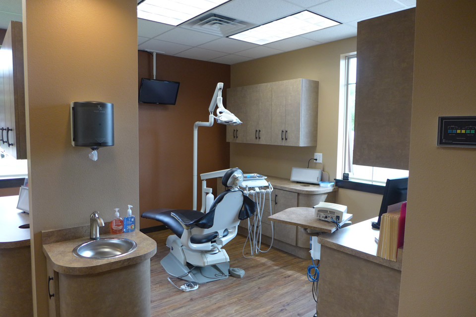 Dental Clinic | Brenny Custom Cabinets